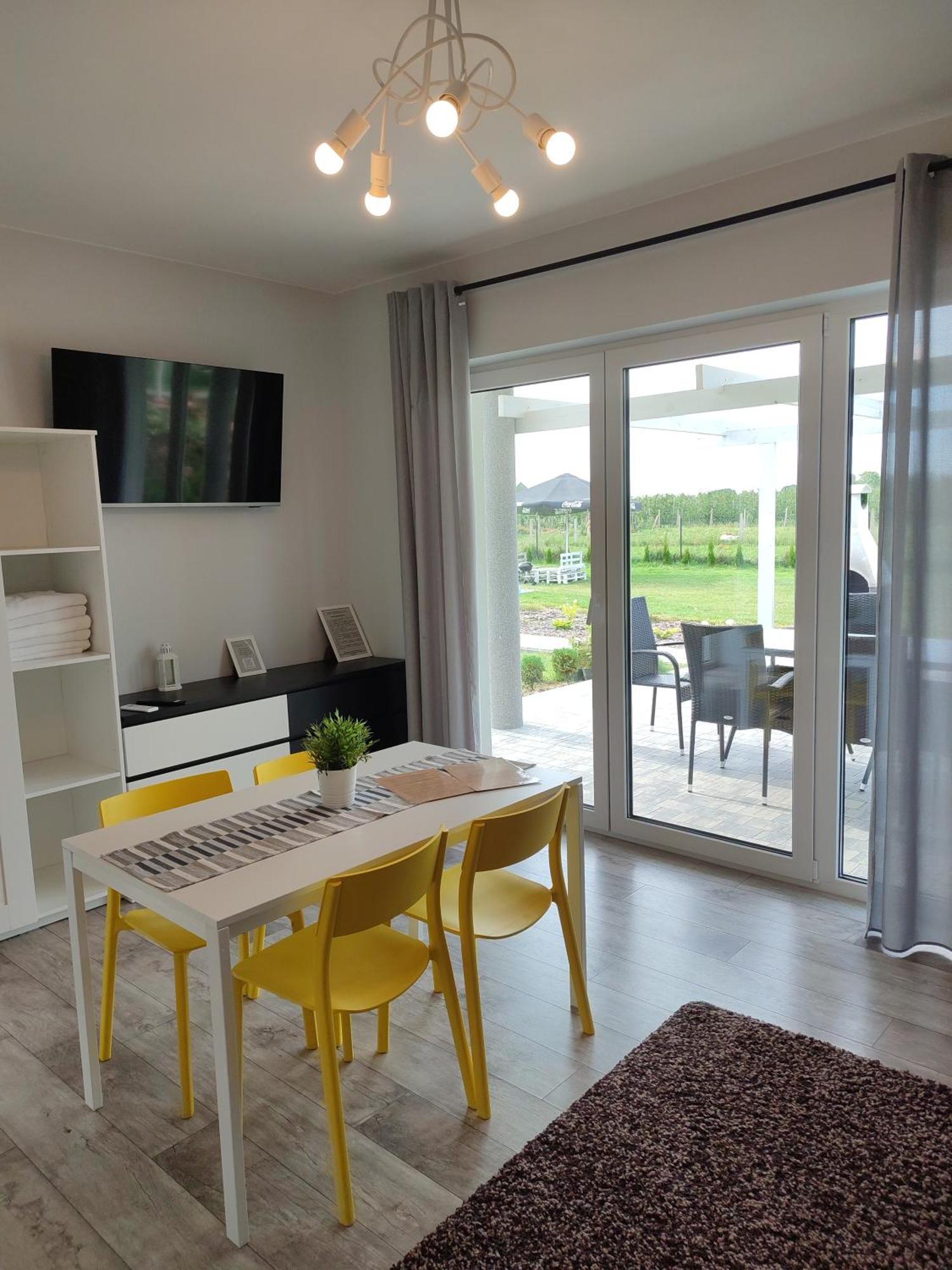 Apartamenty Wilga Spokojne Miejsce Z Calorocznym Jacuzzi I Letnim Basenem Szoba fotó
